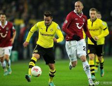 雷竞技-窗口期体能课后；塞维利亚主帅复盘备战德甲；悬念犹存；数据趋势出现新变化(西班牙塞维利亚大学)