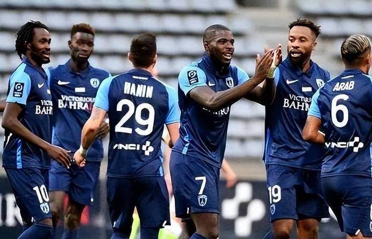 雷电竞- 利物浦对风行者 