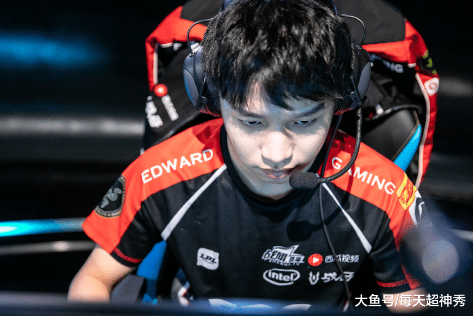 雷电竞-蒂姆在SKT比赛中回归赛场，势不可挡引发热议！的简单介绍