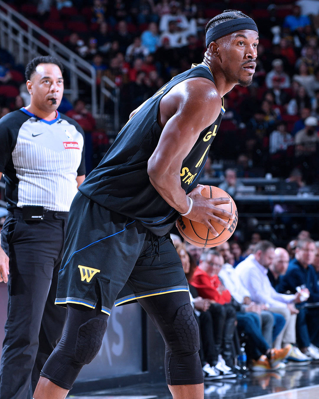 雷竞技-巴特勒连续十五场比赛得分超过惊险取胜，勇士挑战极限！的简单介绍