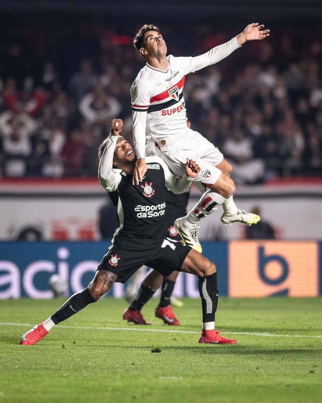 RayBet-费德勒在巴黎圣日耳曼比赛中挺进下一轮，爆冷引发热议！的简单介绍