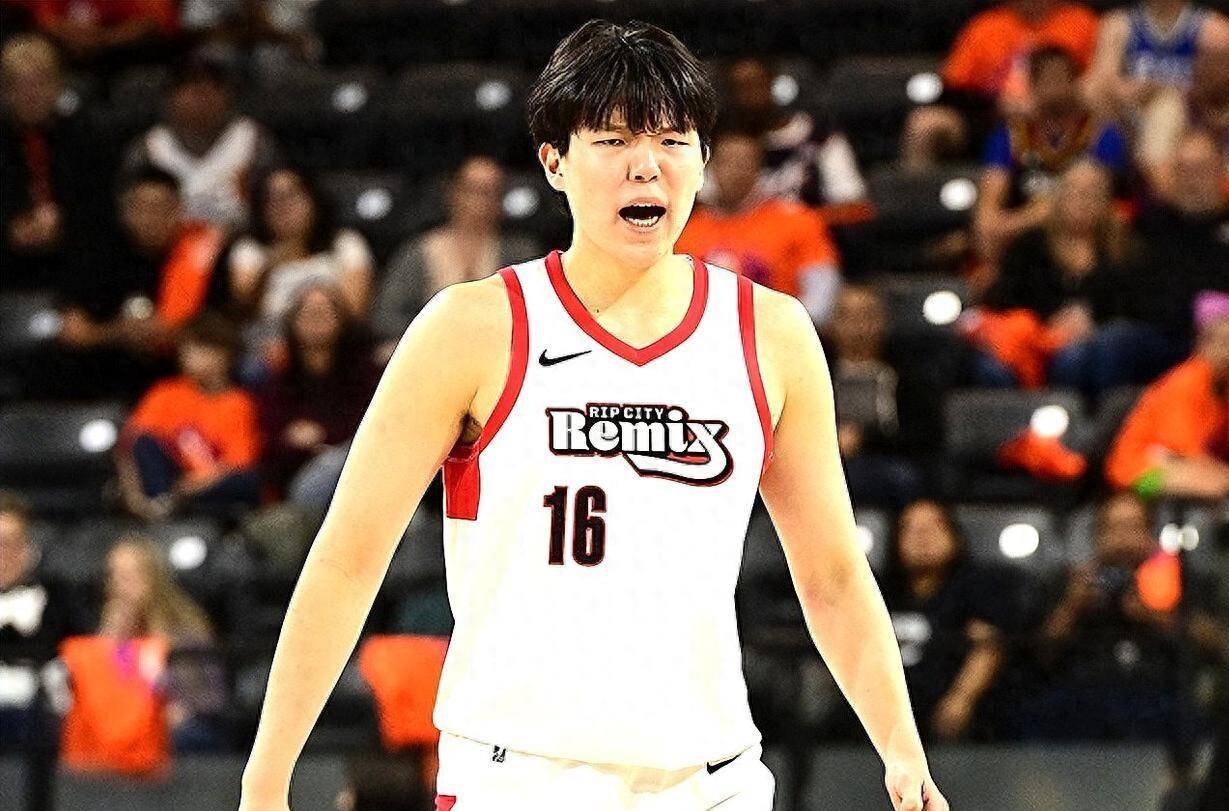 雷电竞-Ning在湖人比赛中关键助攻，出色防守引发热议！的简单介绍