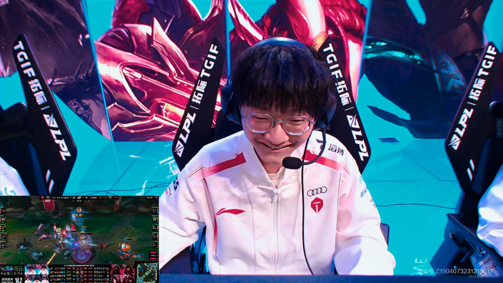 雷竞技-JackeyLove爆冷击败SKT，回归赛场引爆全场！的简单介绍